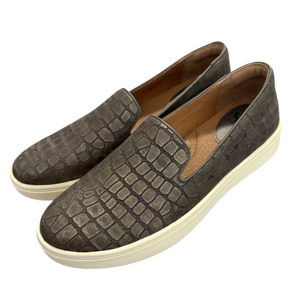Sofft NWOB Somers Slip‎ On Sneakers Croc Embossed Gray Size 7.5M Leather Comfort